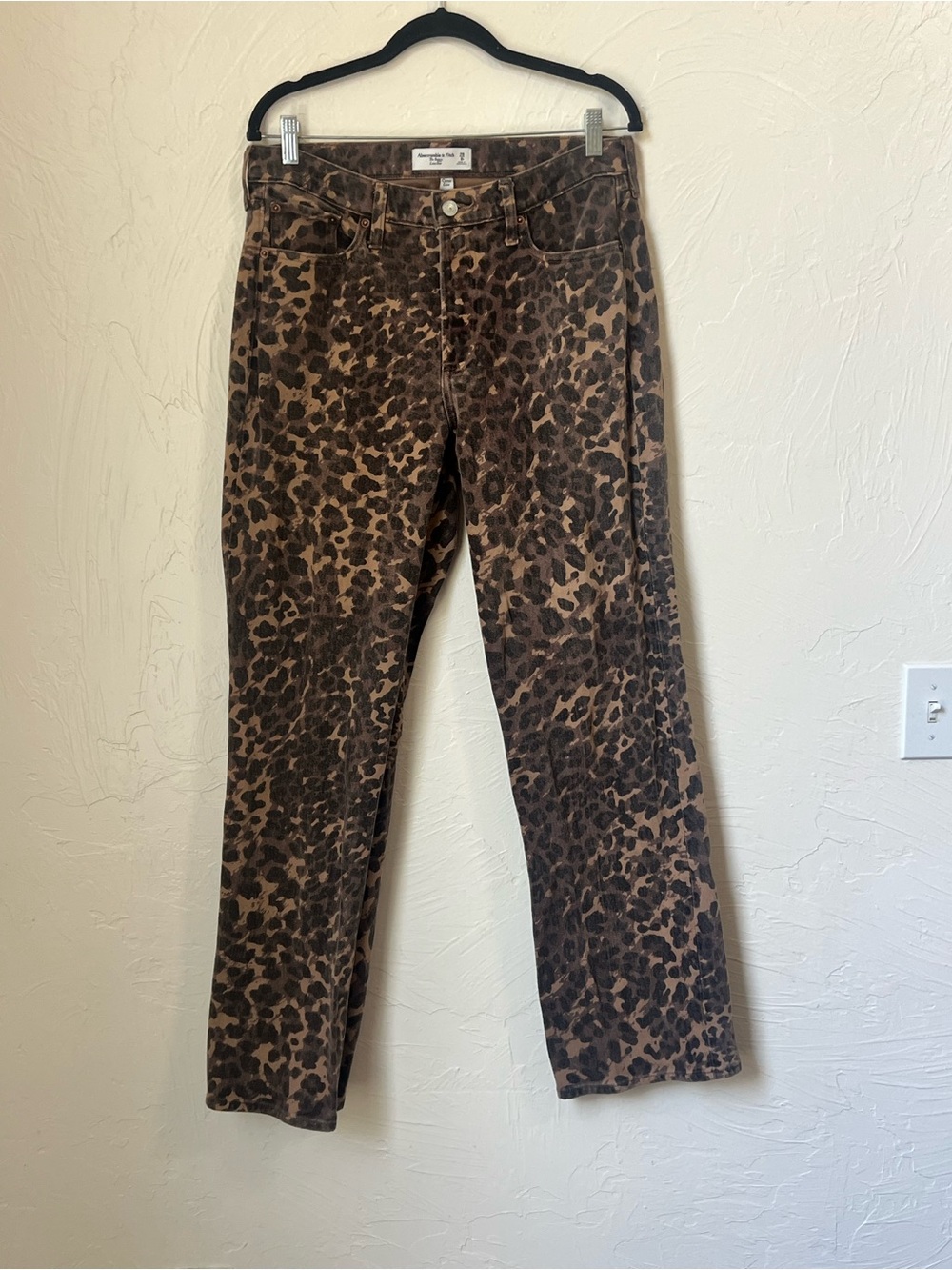 Abercrombie & Fitch The Baggy low Leopard Print Jeans - Brown/Black size 8